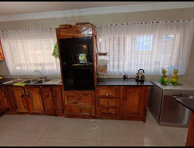 3 BEDROOM HOUSE FOR SALE IN MAGALIESKRUIN